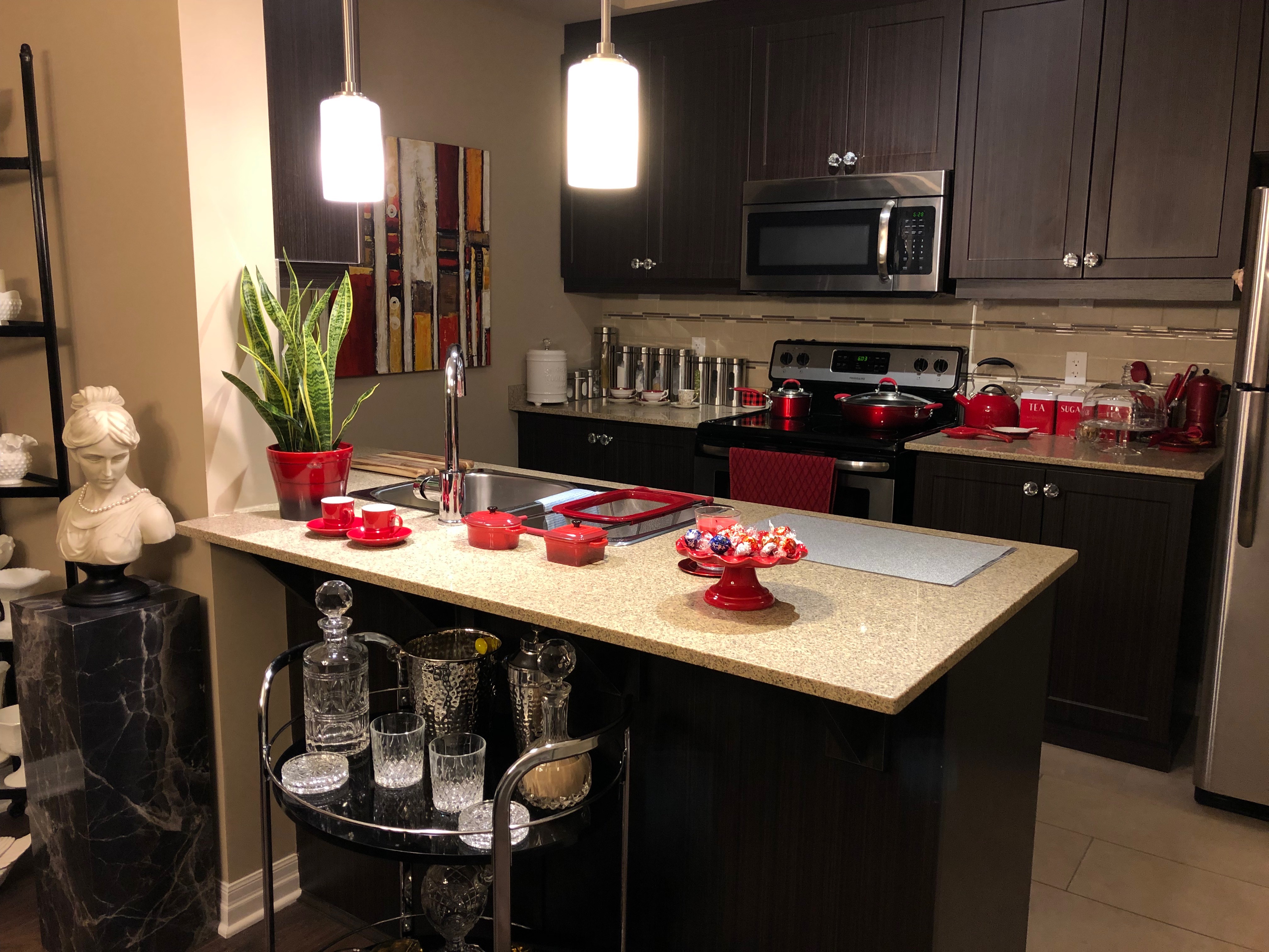 Click here to view images from 1-bedroom apartment in South London.